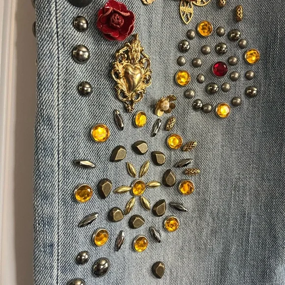 🤩 Dolce & Gabbana Crystal Roses Heart Embellished Jeans Authentic Sz 44 US 8/10 - Picture 6 of 16